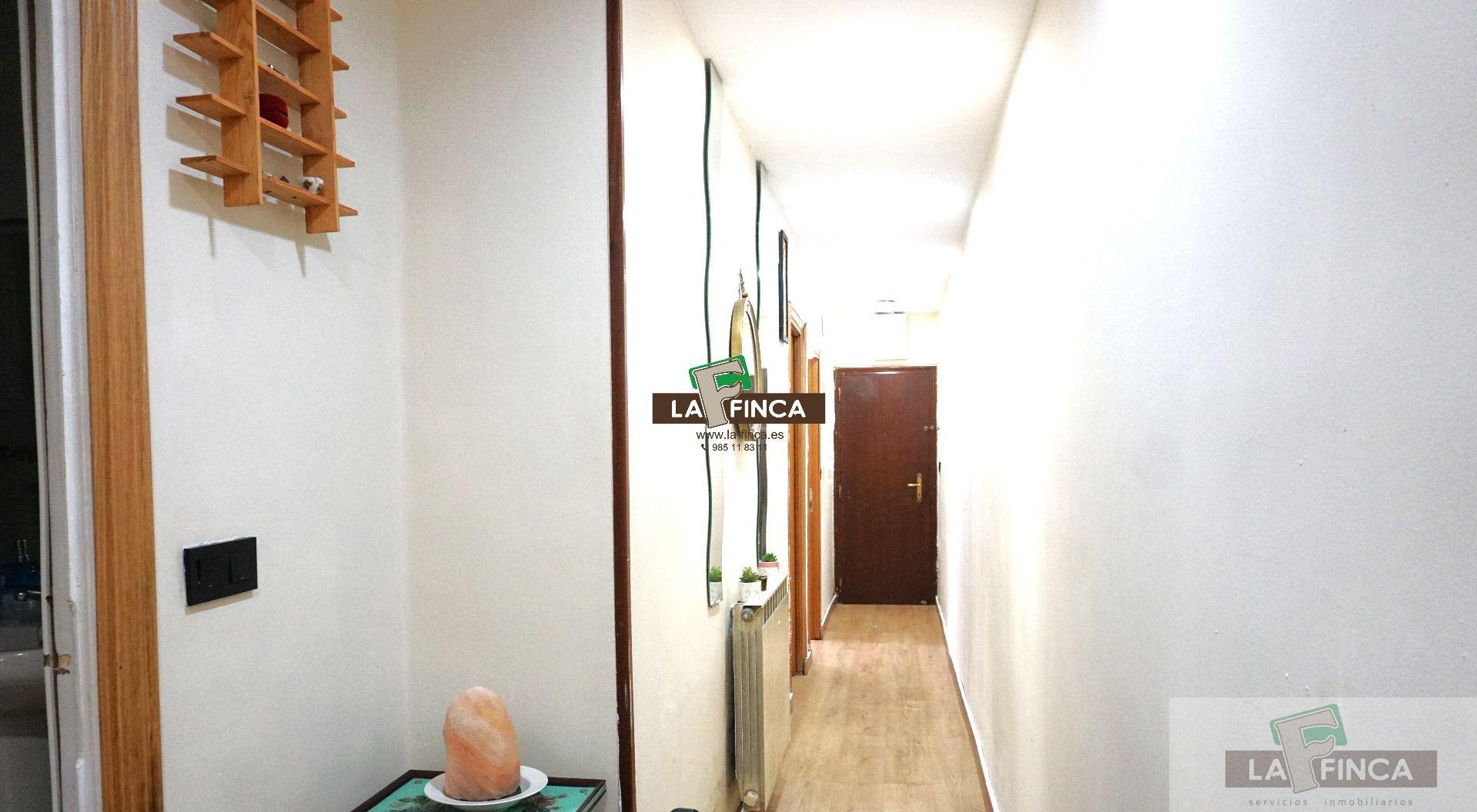 For sale of flat in Oviedo