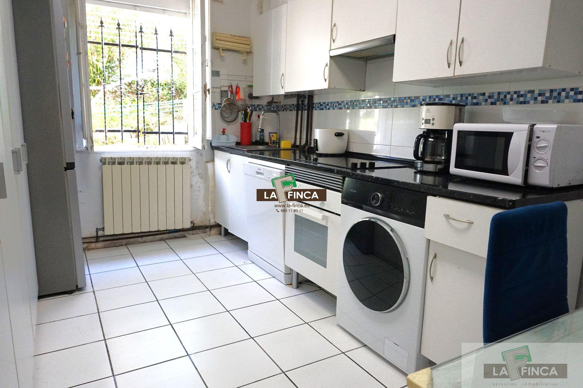 For sale of flat in Oviedo