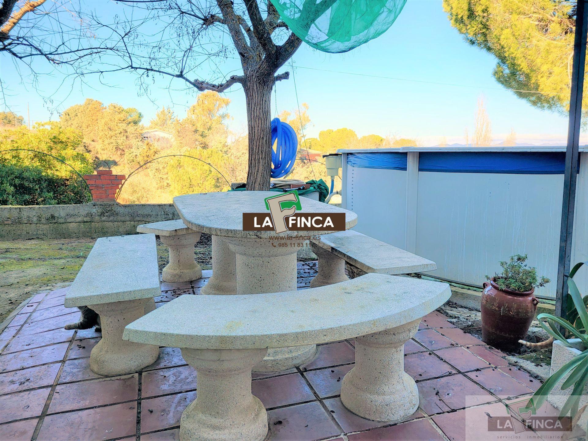 For sale of villa in Toledo