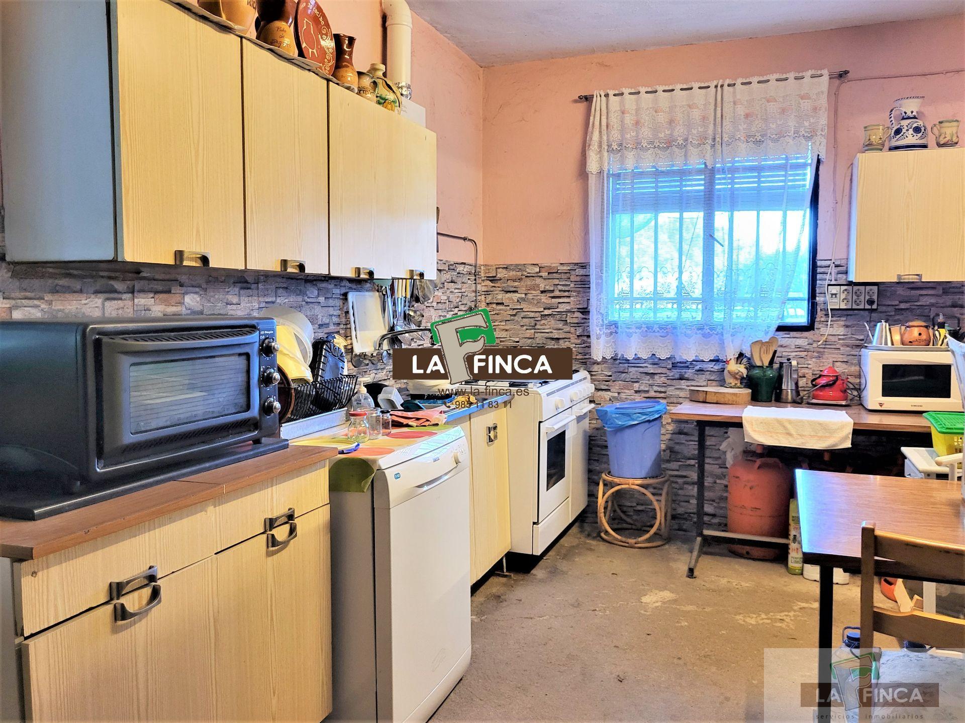 For sale of villa in Toledo
