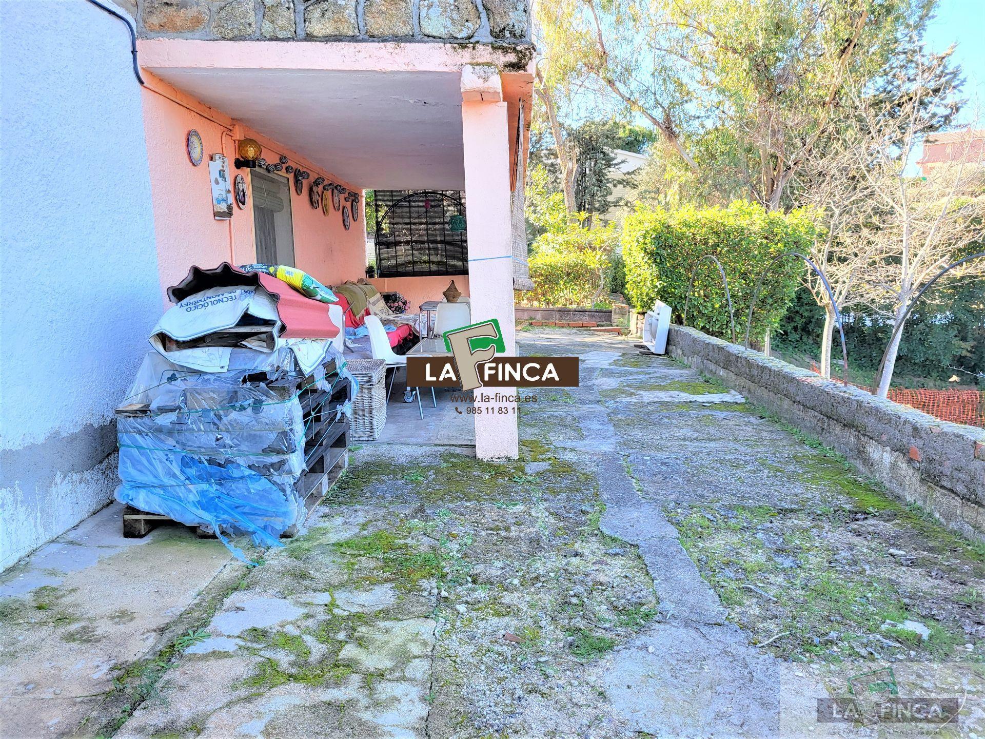 For sale of villa in Toledo