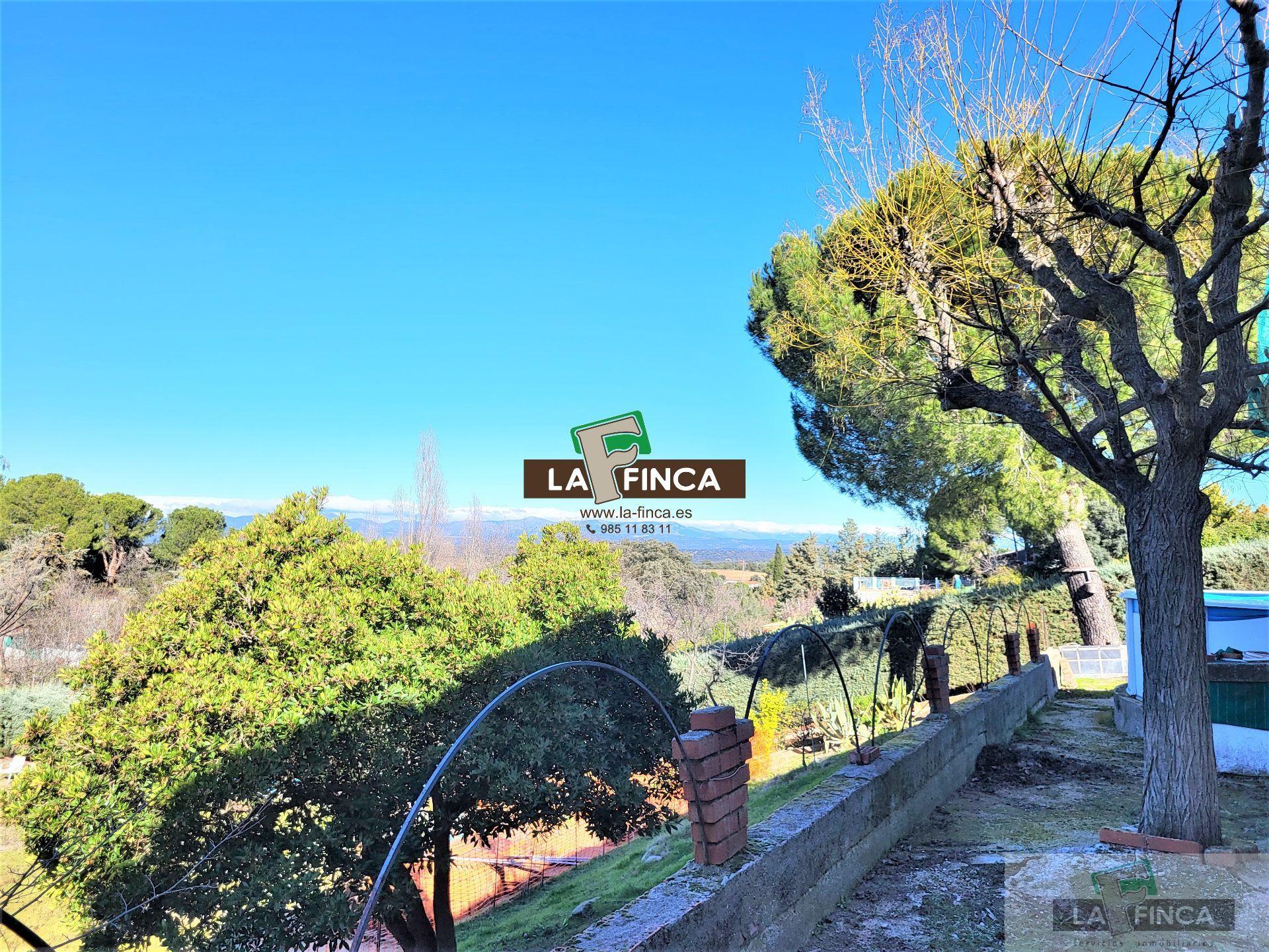 For sale of villa in Toledo