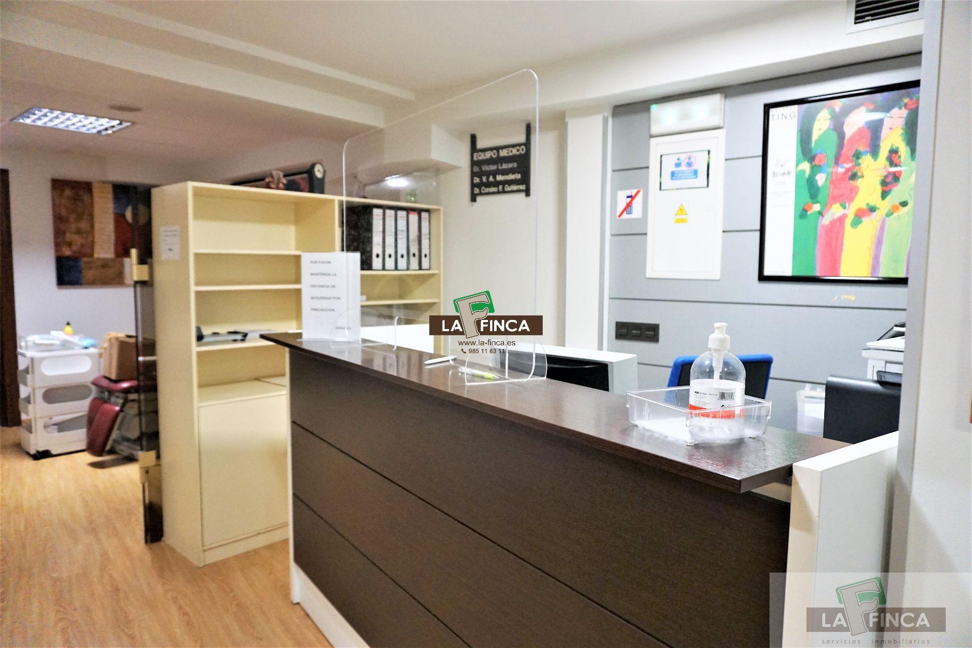 For sale of commercial in Oviedo