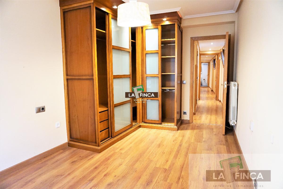 Venta de piso en Oviedo