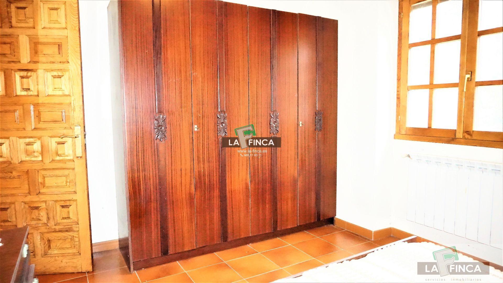 For sale of villa in Cangas del Narcea