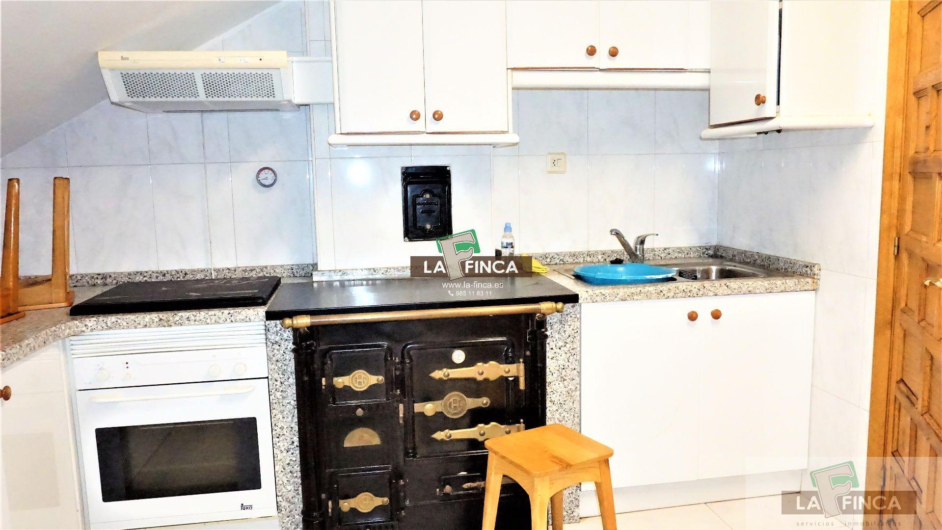 For sale of villa in Cangas del Narcea