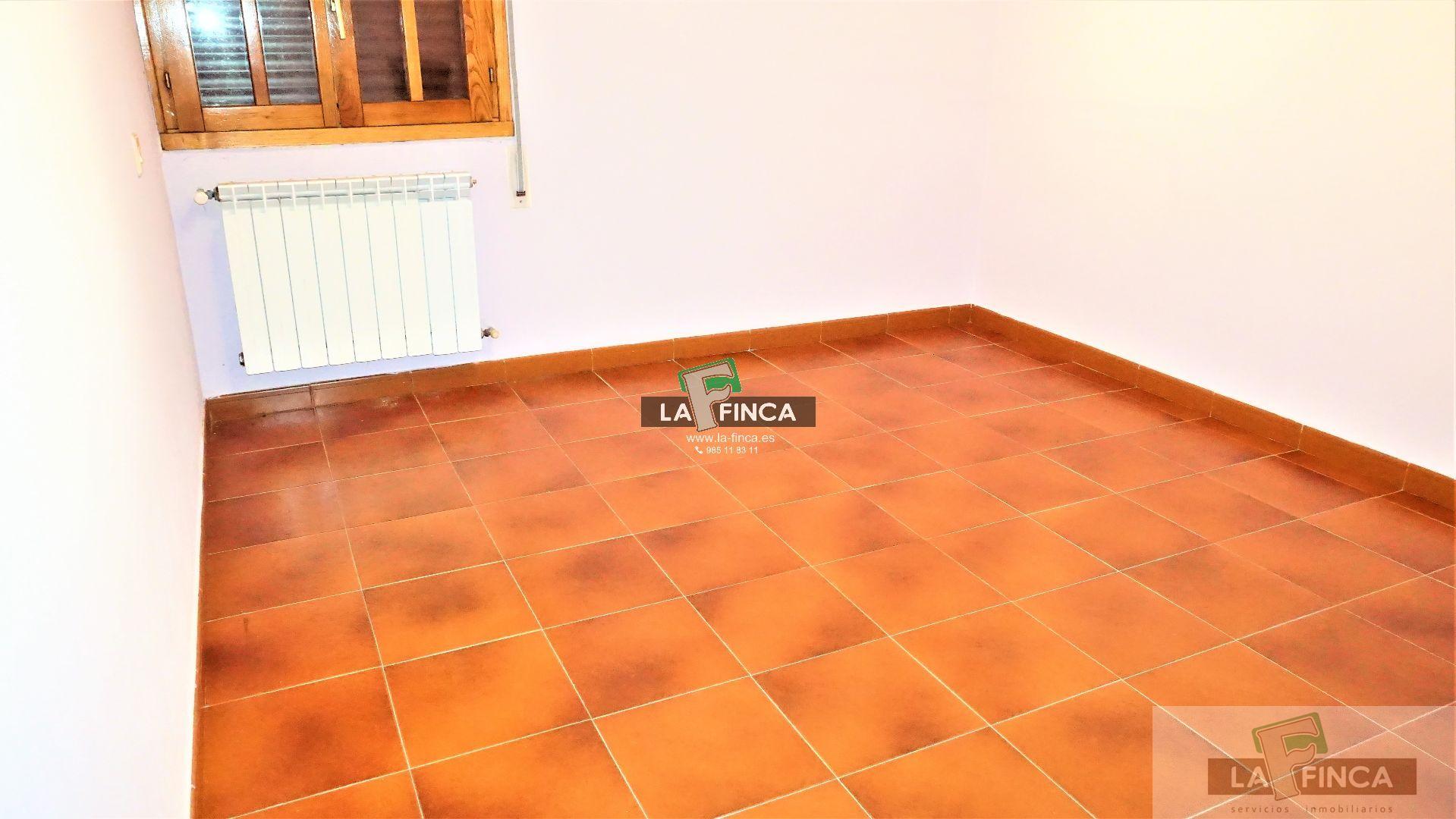 For sale of villa in Cangas del Narcea