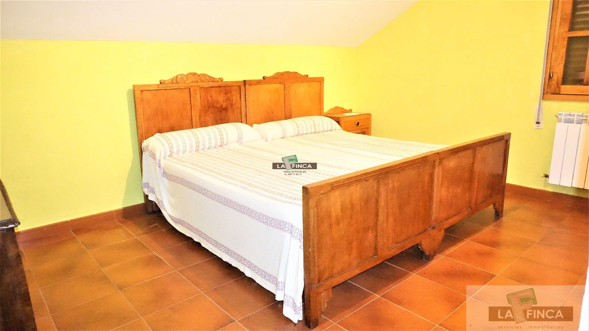 For sale of villa in Cangas del Narcea
