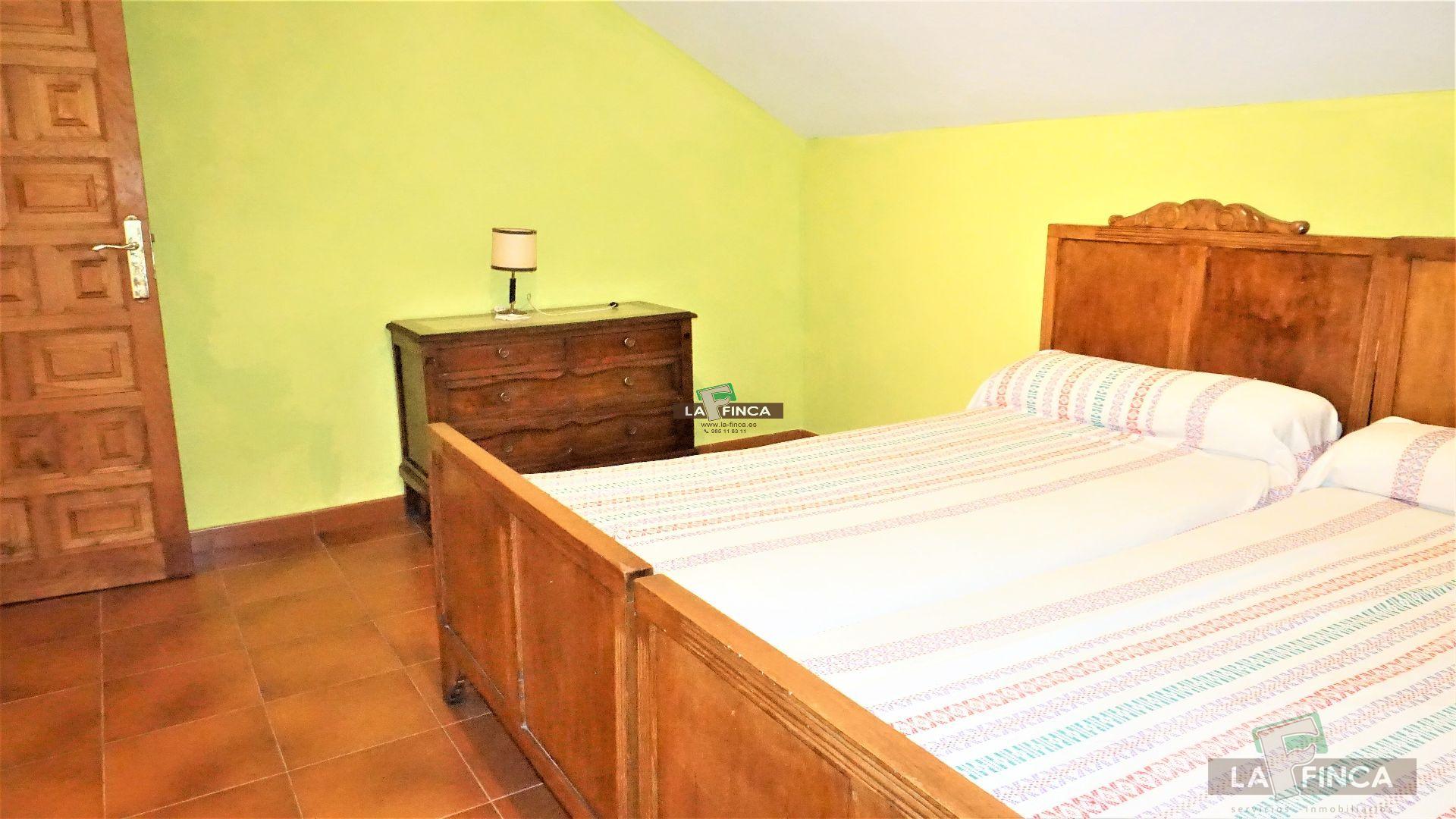 For sale of villa in Cangas del Narcea