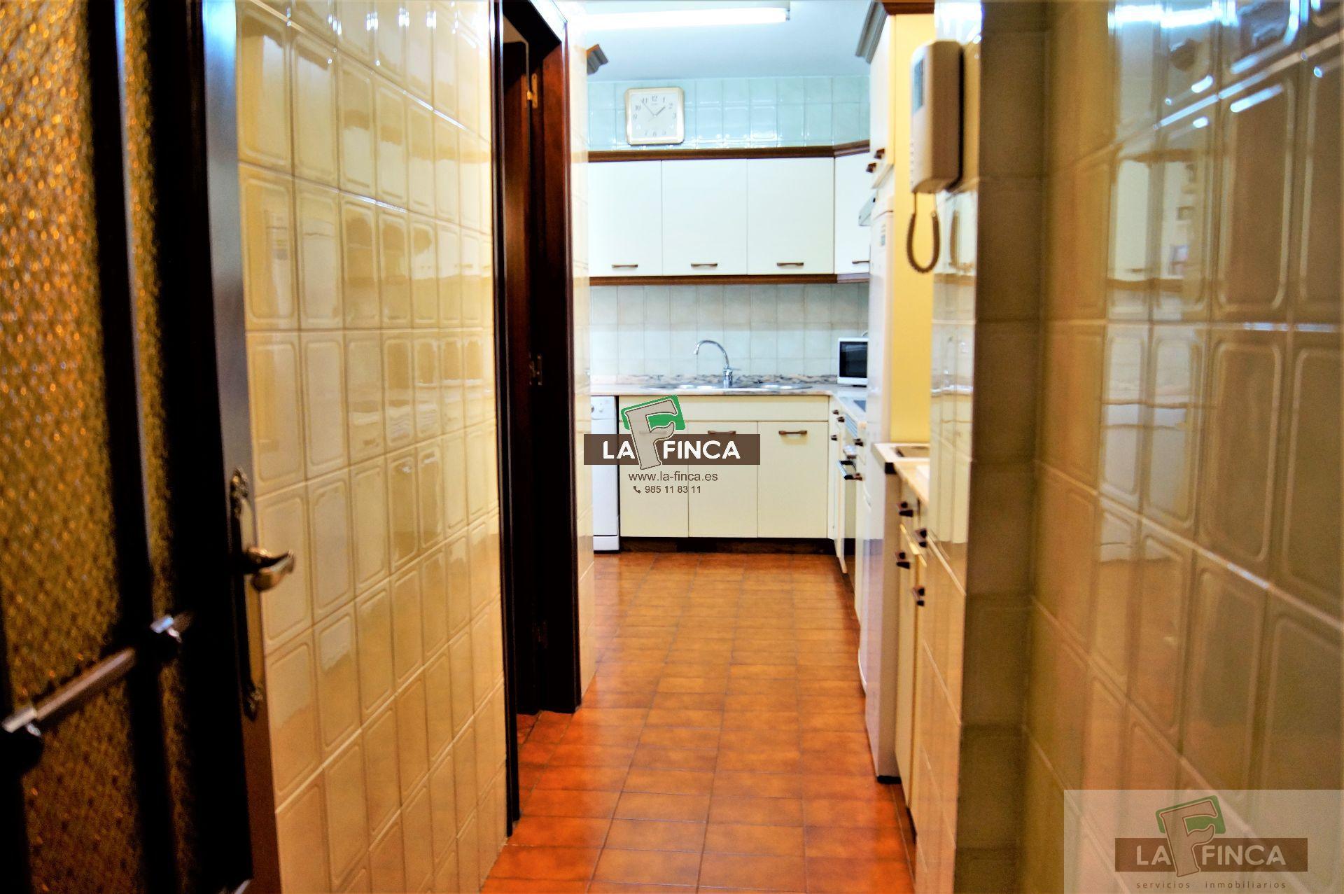 For sale of flat in Oviedo