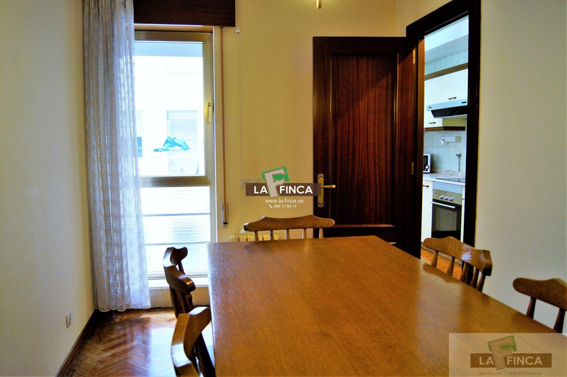 For sale of flat in Oviedo