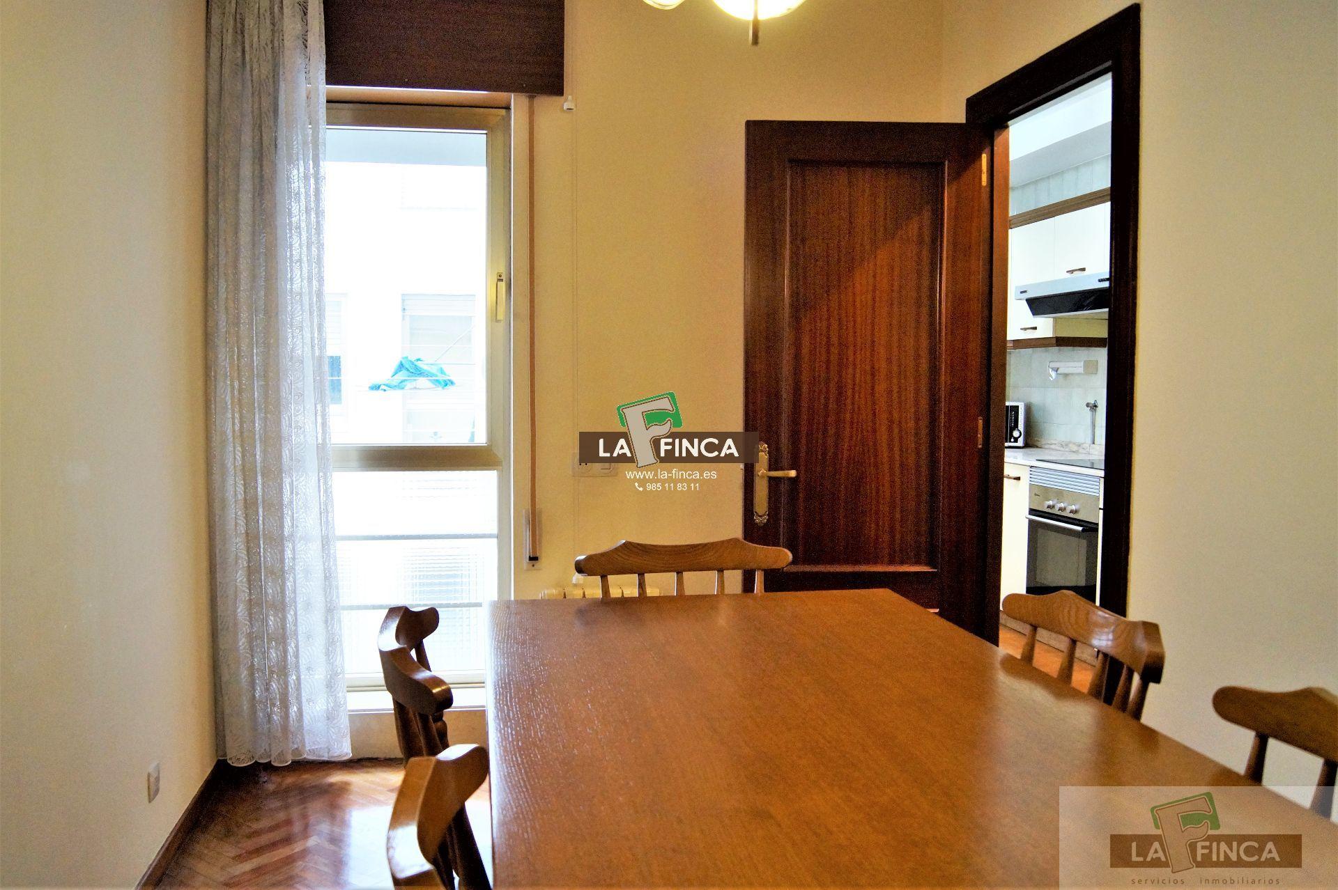 For sale of flat in Oviedo