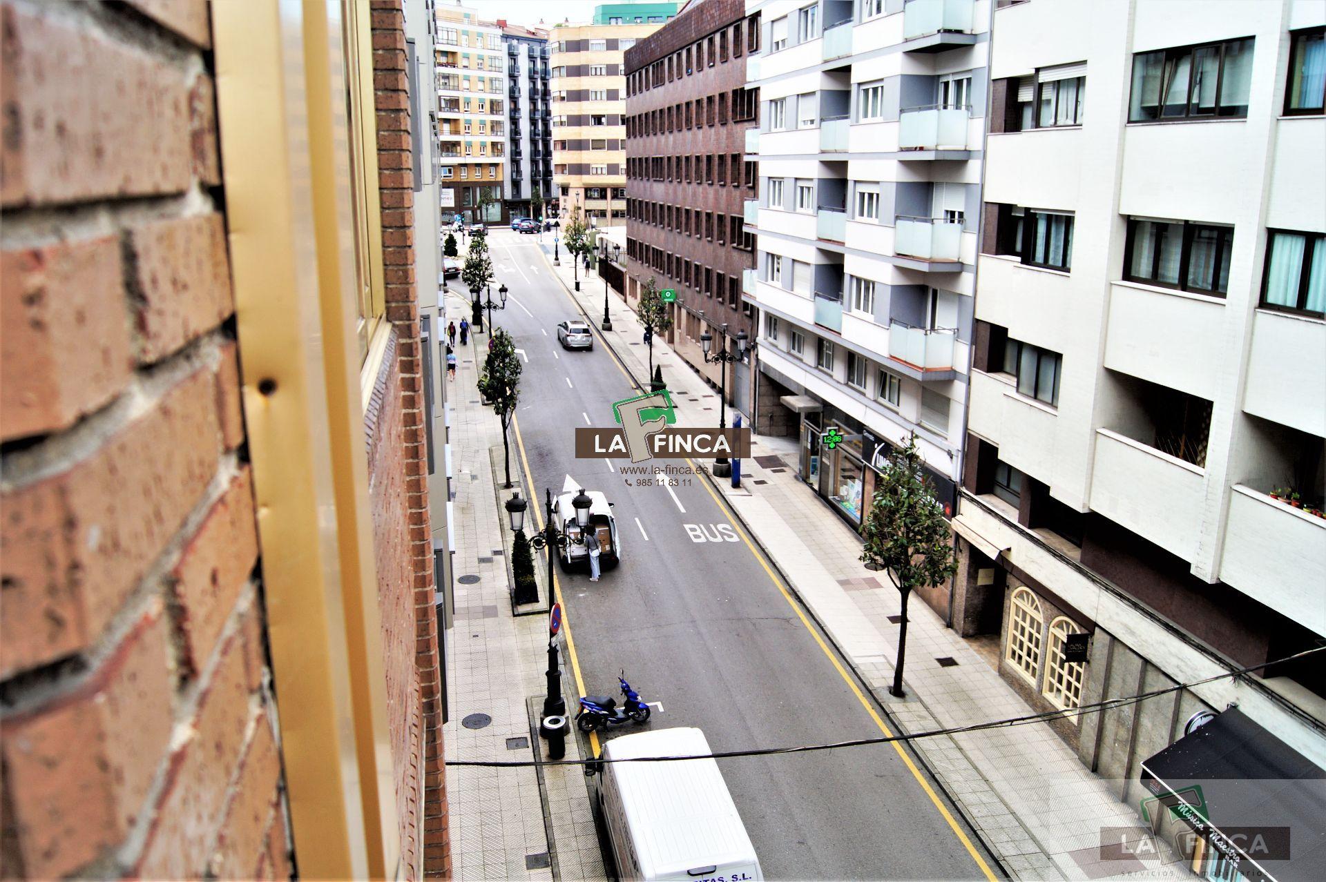 For sale of flat in Oviedo