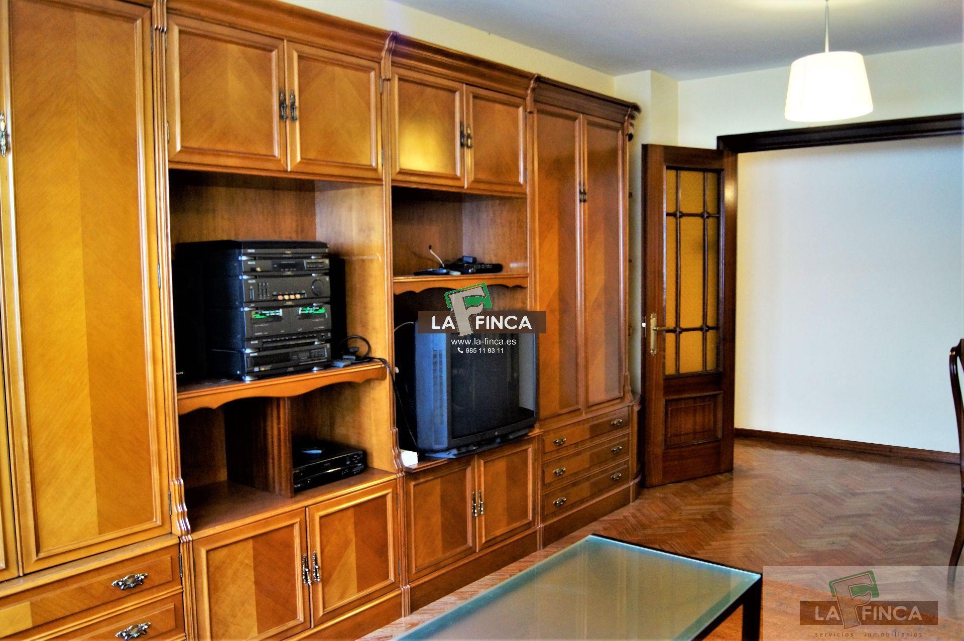 For sale of flat in Oviedo