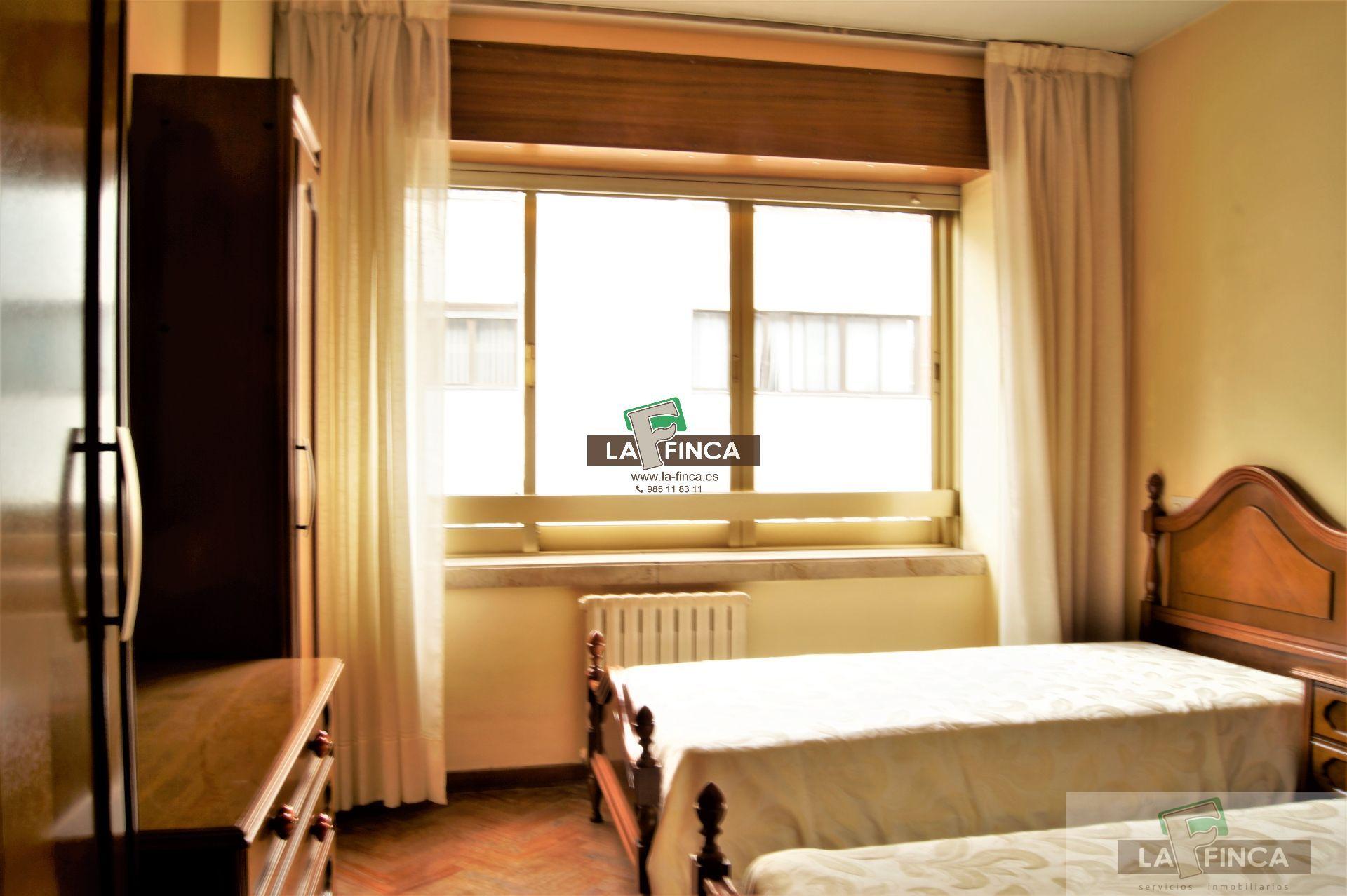 For sale of flat in Oviedo