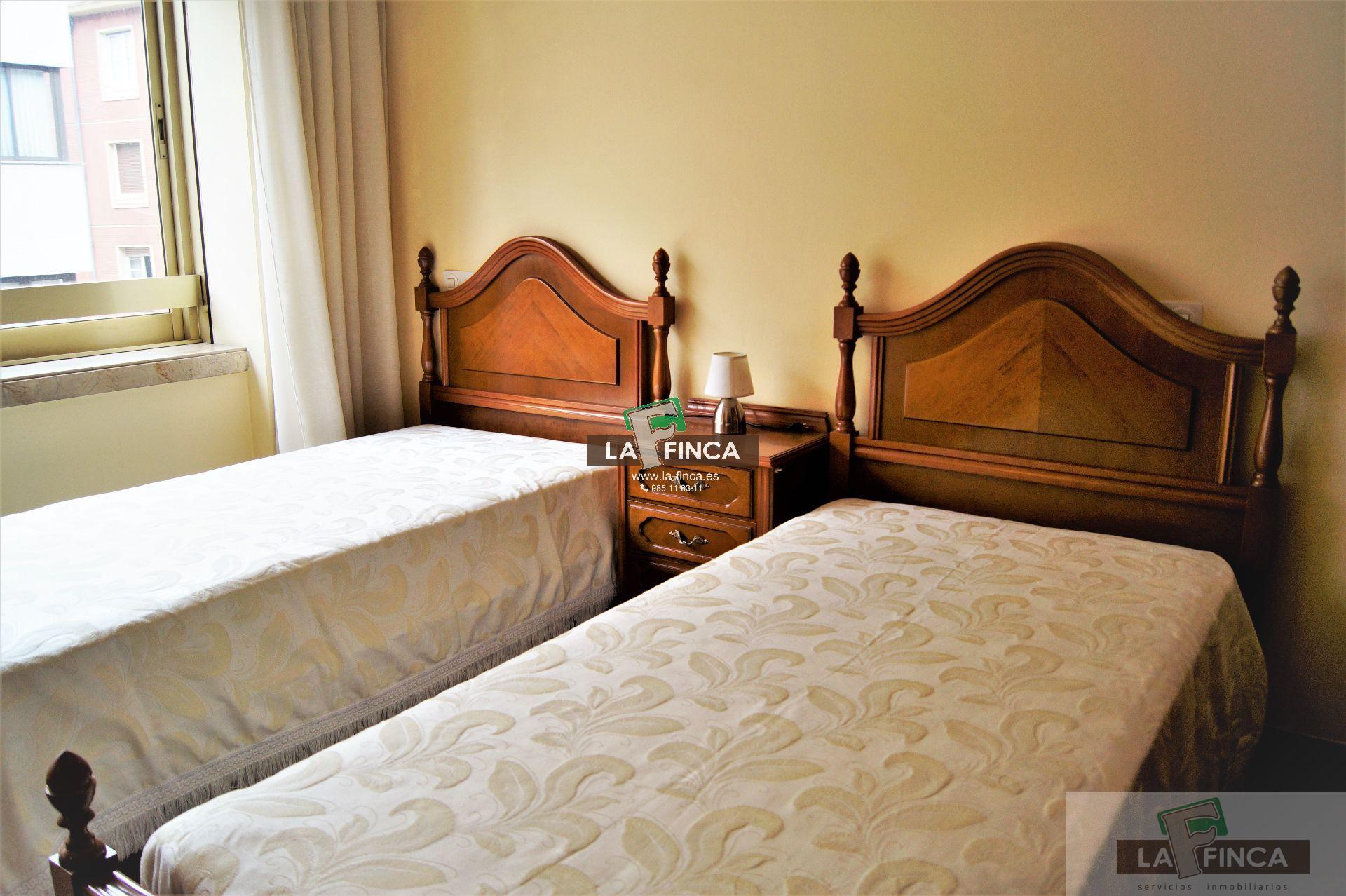 For sale of flat in Oviedo
