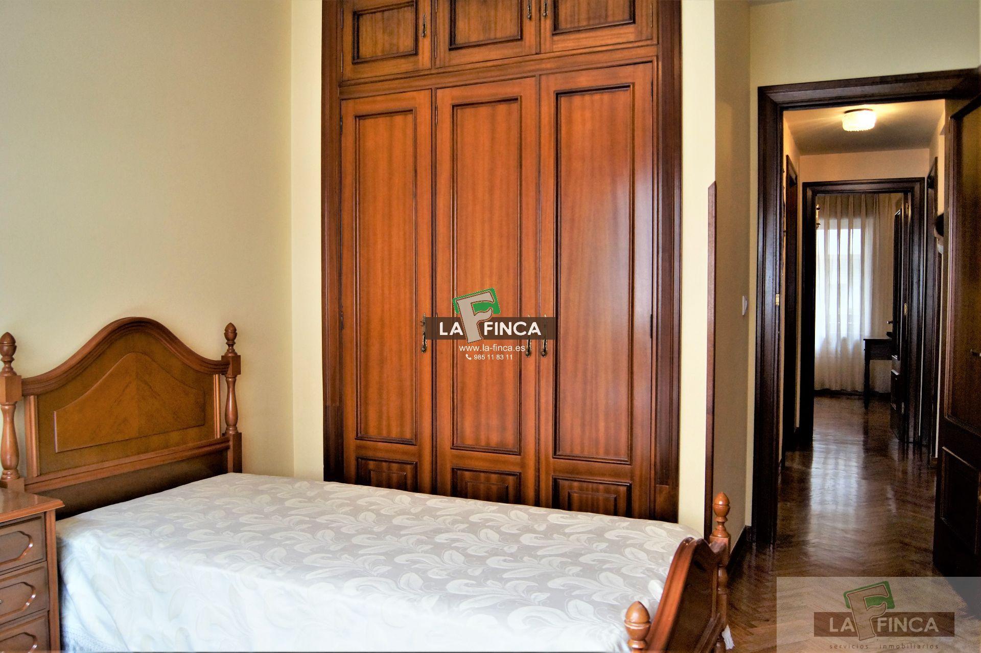 For sale of flat in Oviedo