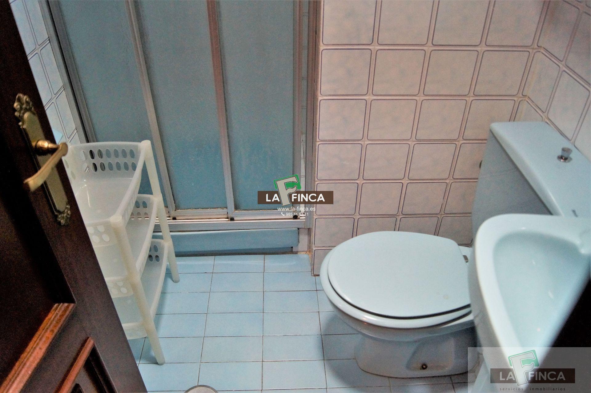 For sale of flat in Oviedo