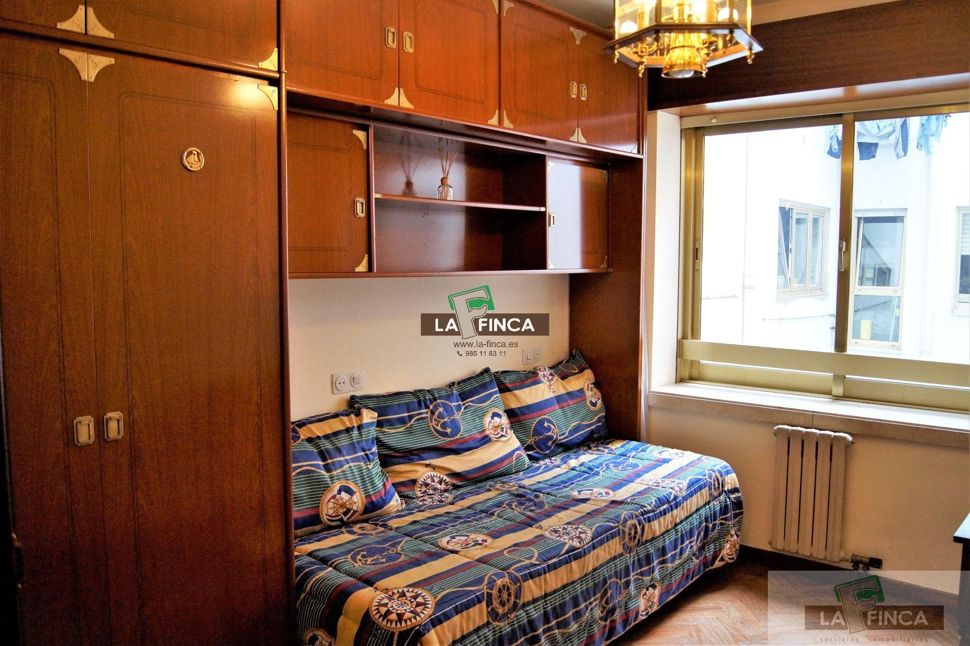 For sale of flat in Oviedo