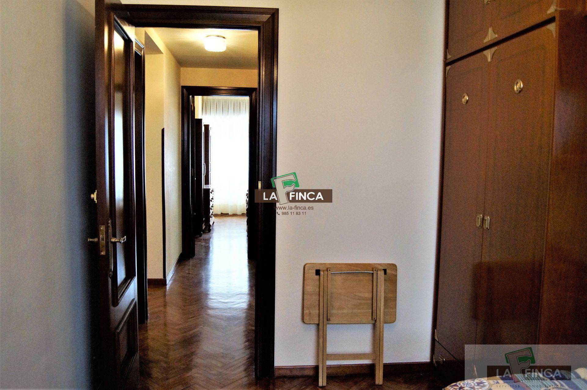 For sale of flat in Oviedo