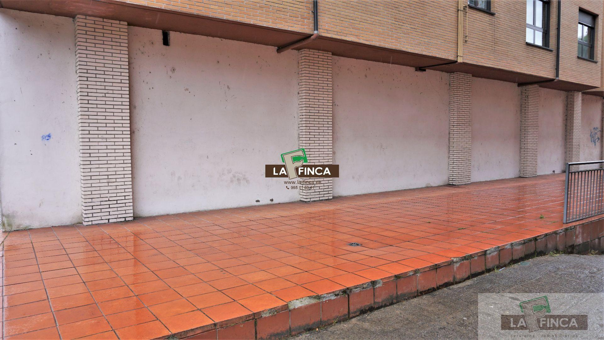 For sale of commercial in Langreo