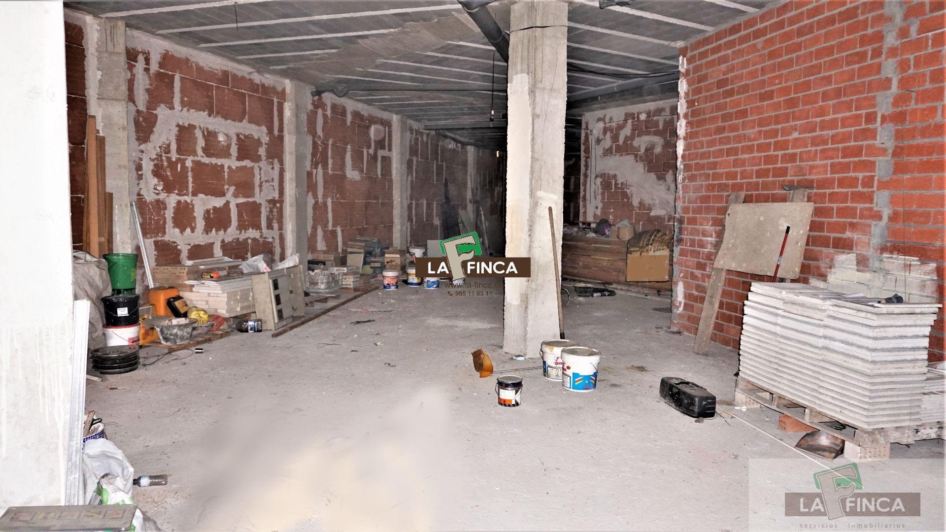 For sale of commercial in Langreo