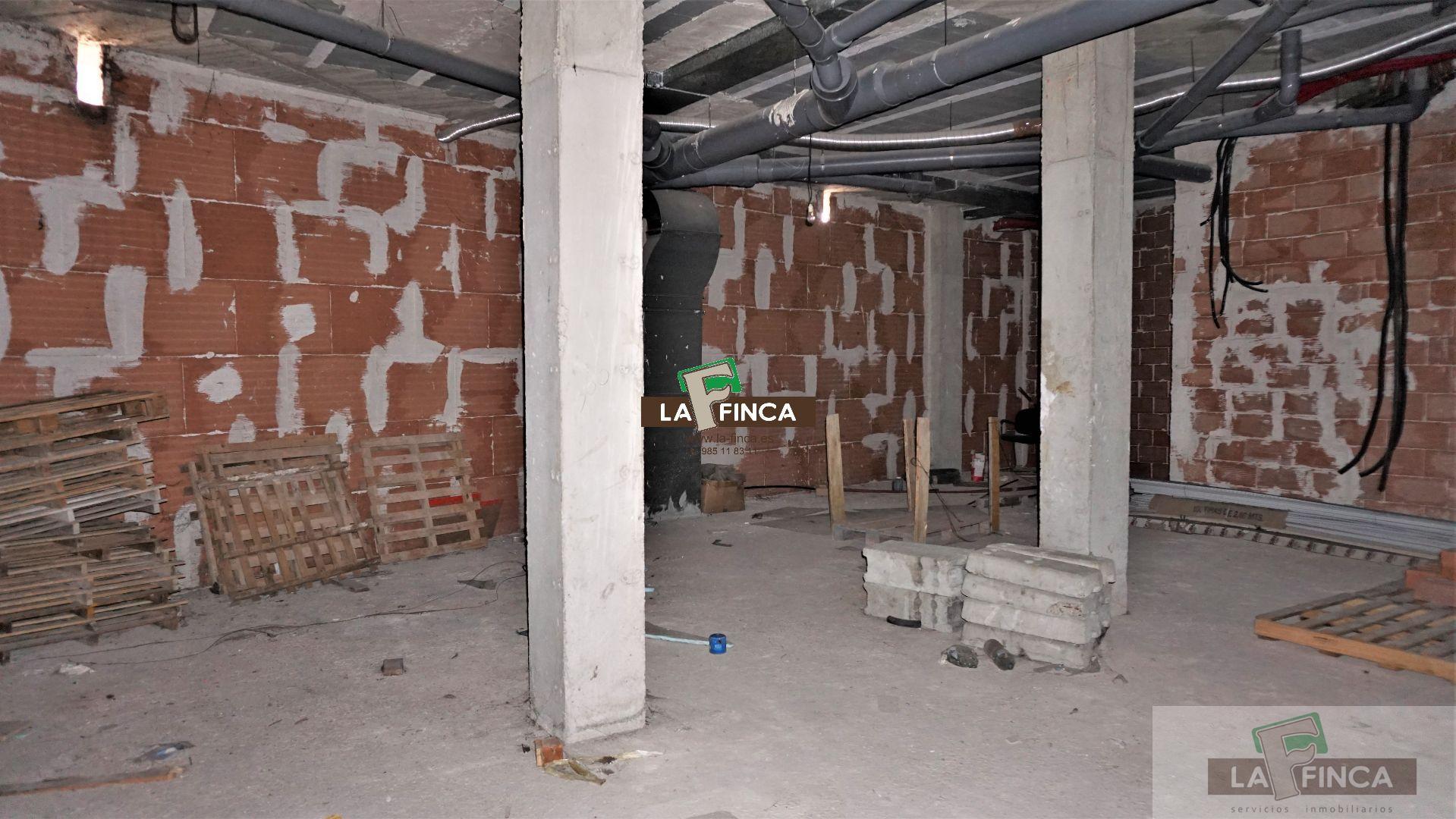 For sale of commercial in Langreo