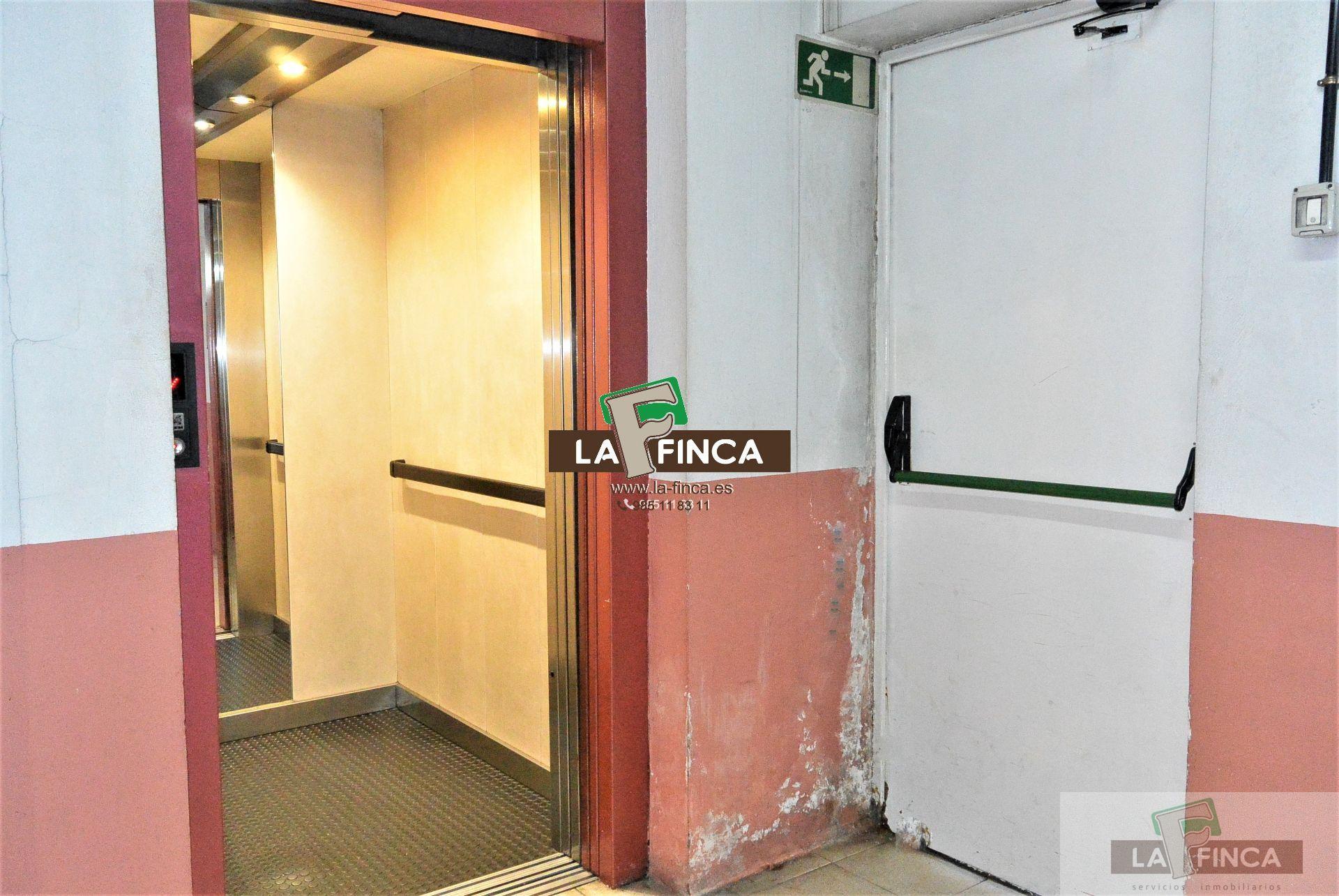For sale of garage in Oviedo