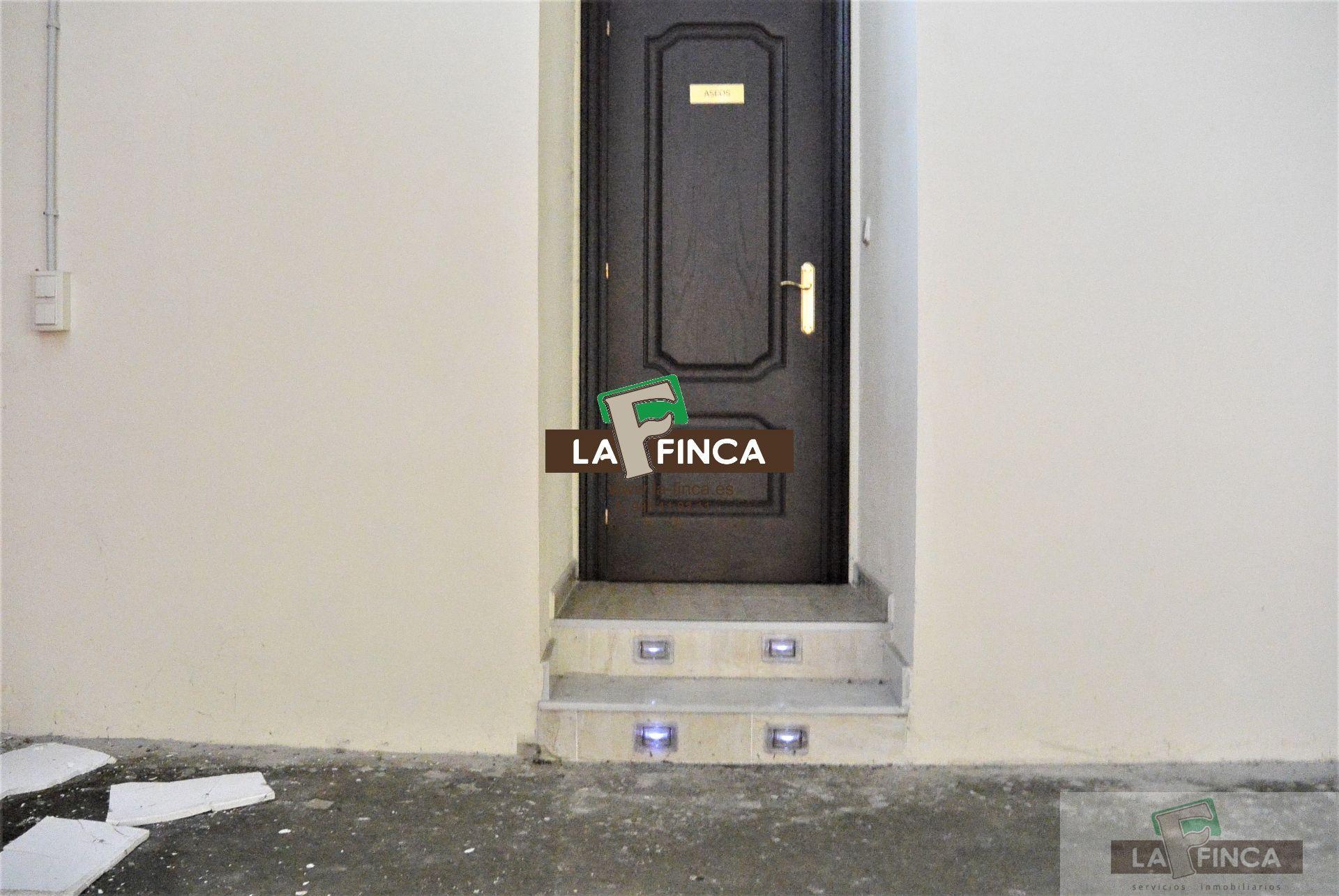 For rent of commercial in Oviedo