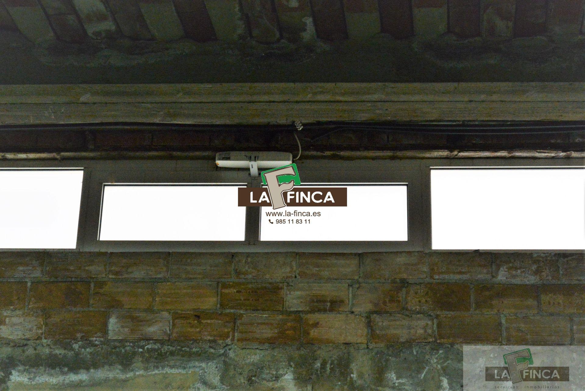 For rent of commercial in Oviedo