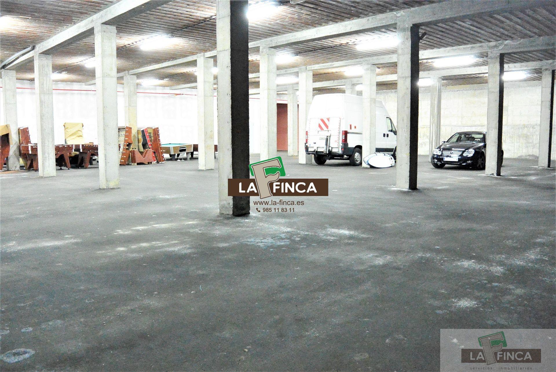 For rent of commercial in Oviedo
