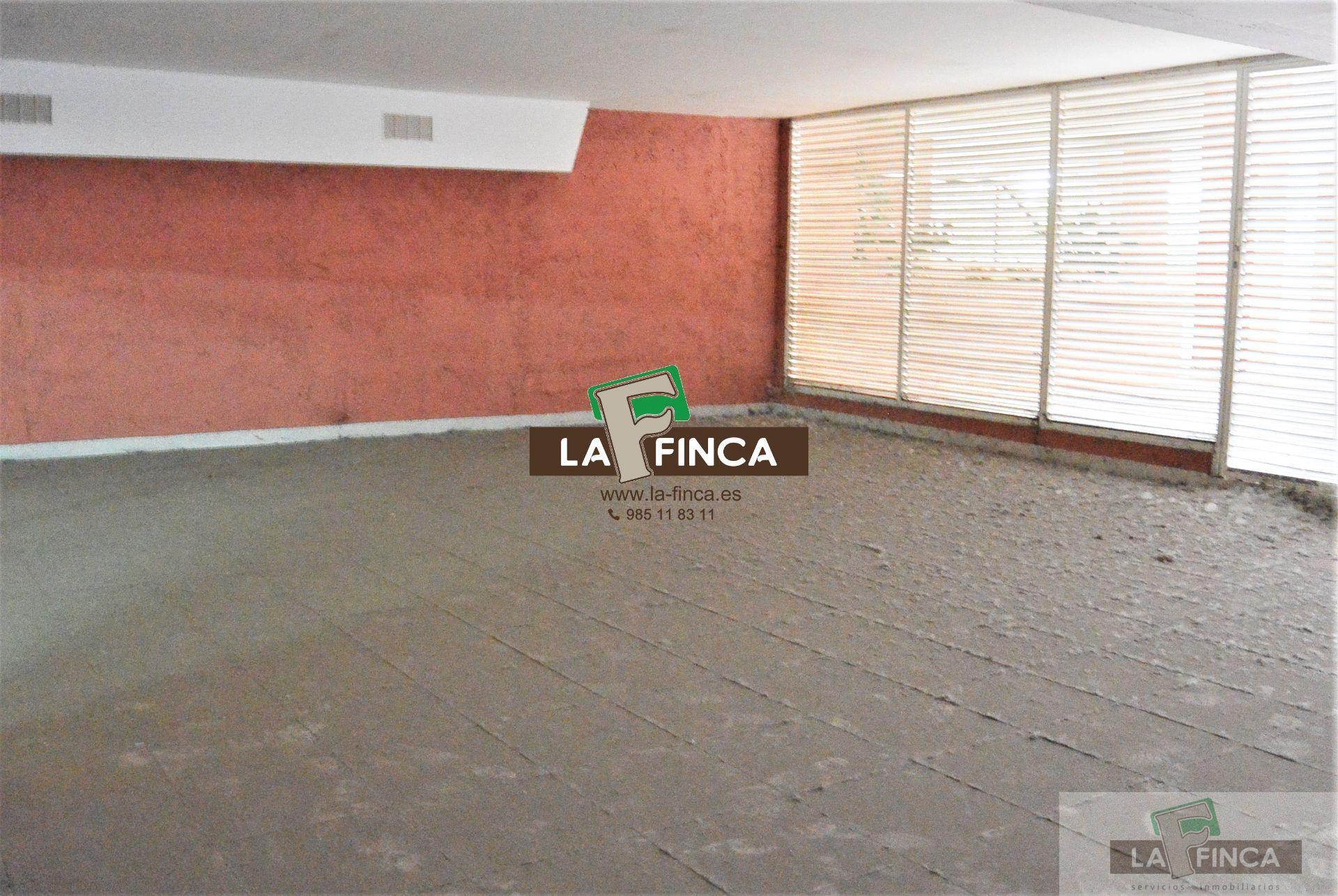 For rent of commercial in Oviedo