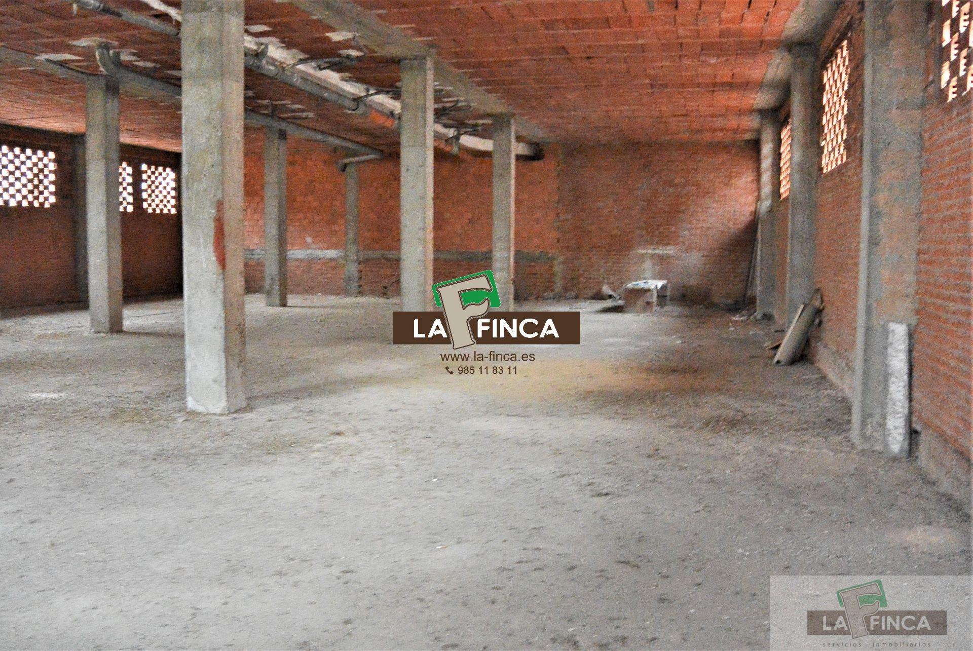 For rent of commercial in Oviedo
