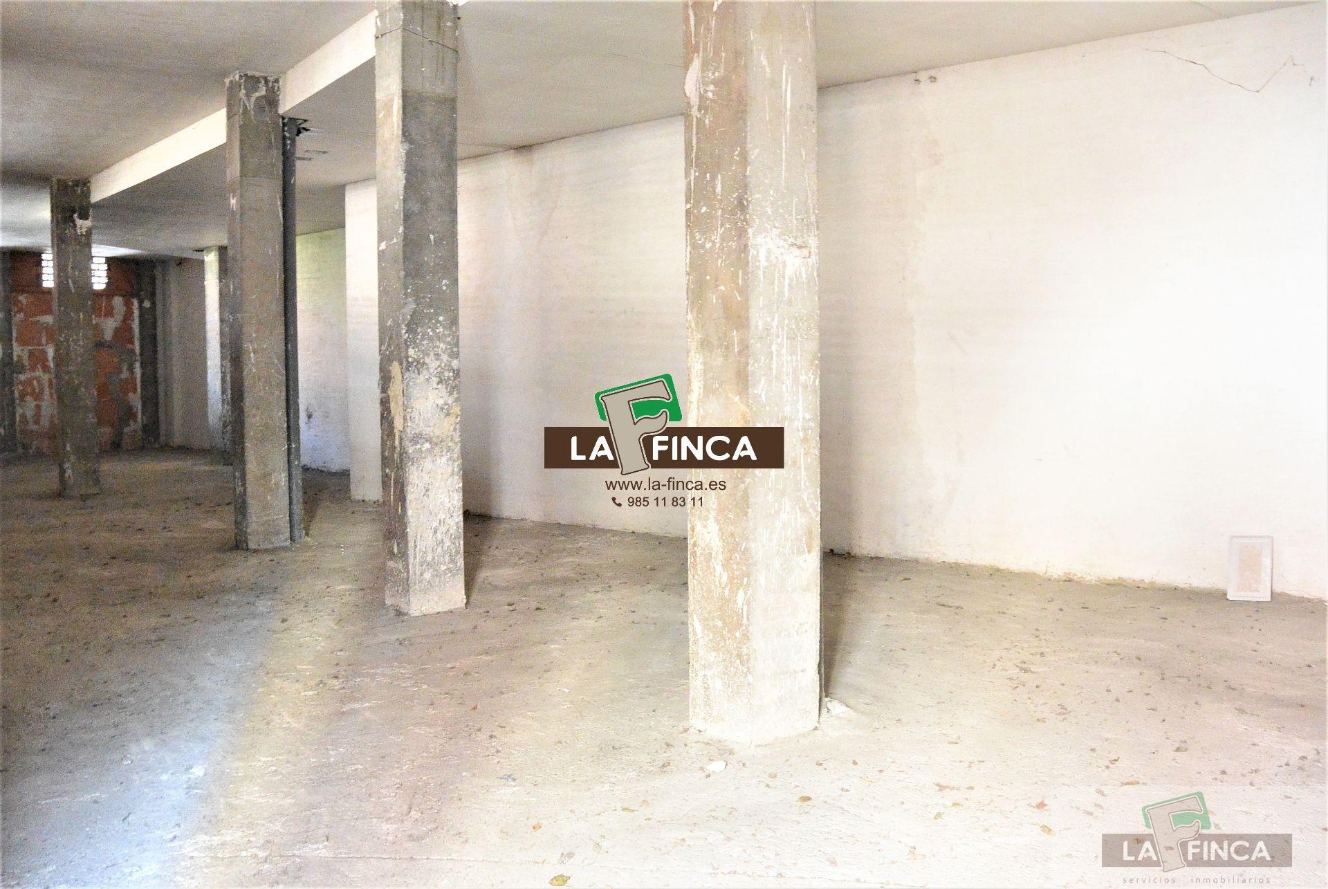 For rent of commercial in Oviedo