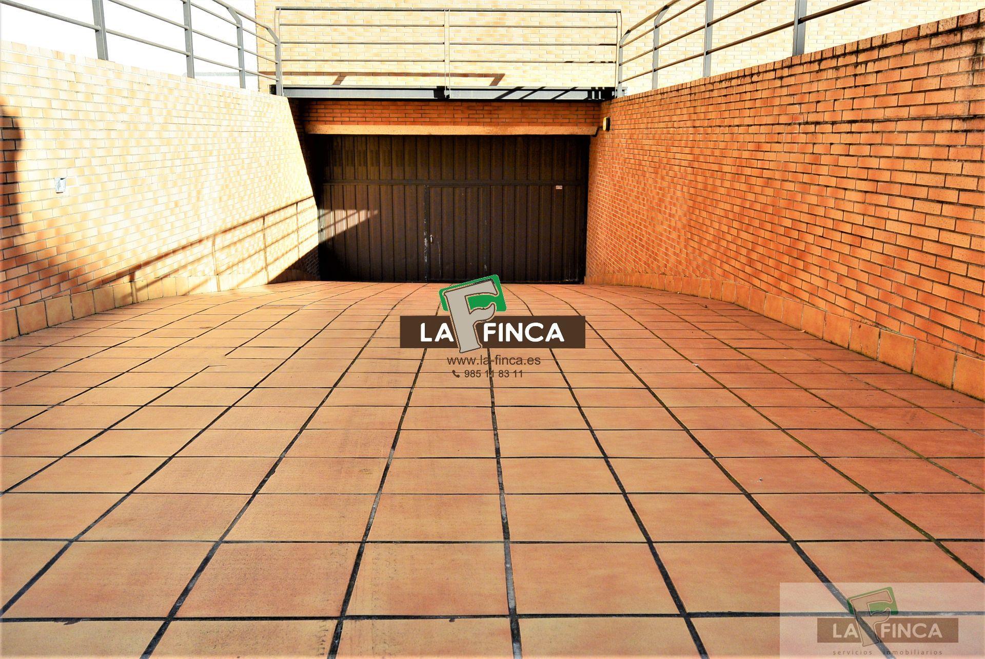 For sale of garage in Oviedo