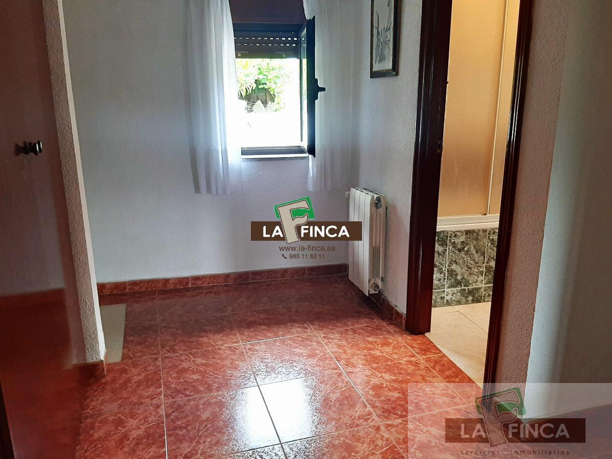 For sale of house in Lena