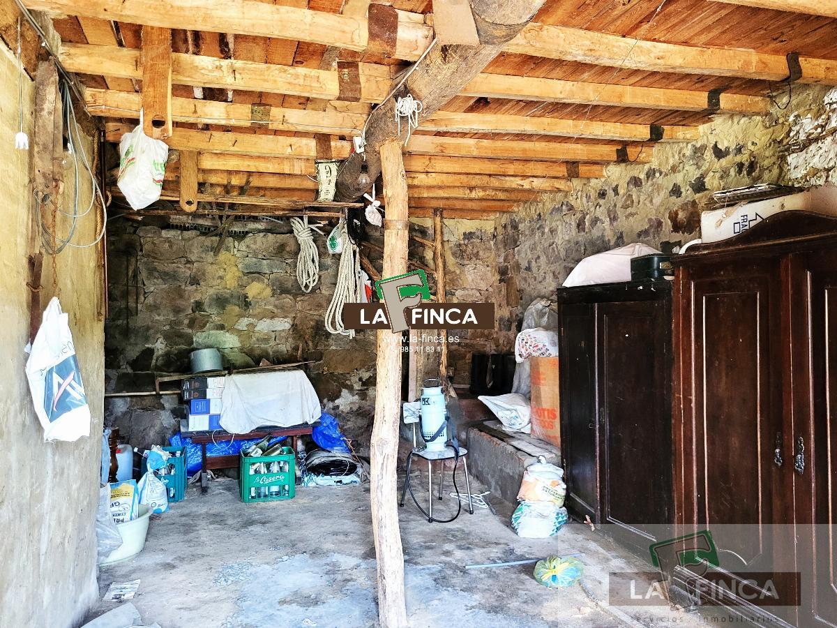 For sale of house in Teverga