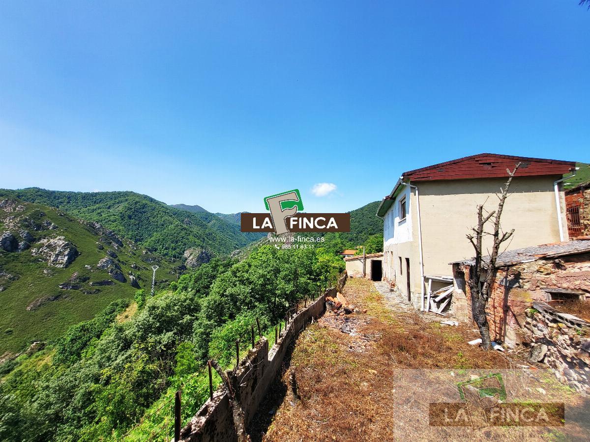 For sale of house in Teverga
