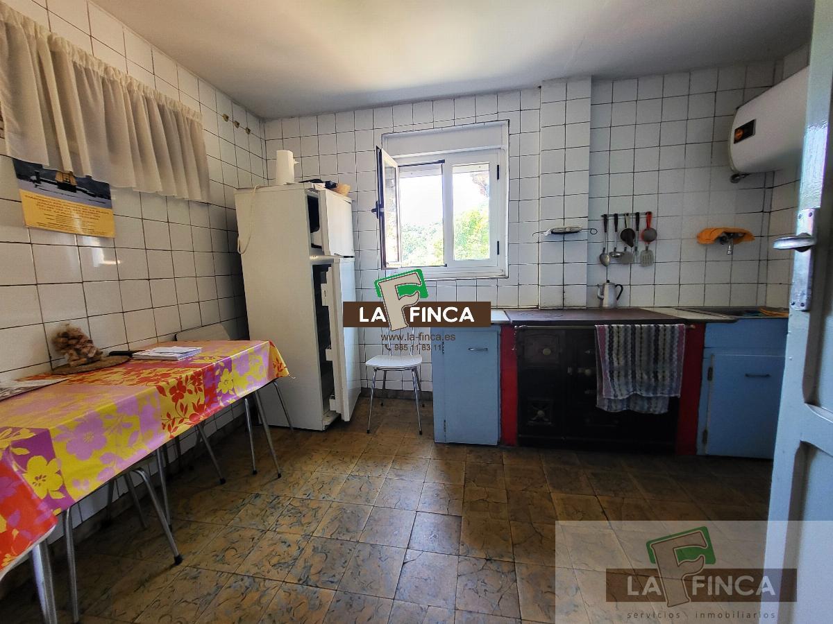 For sale of house in Teverga