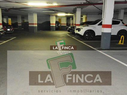 For rent of garage in Oviedo