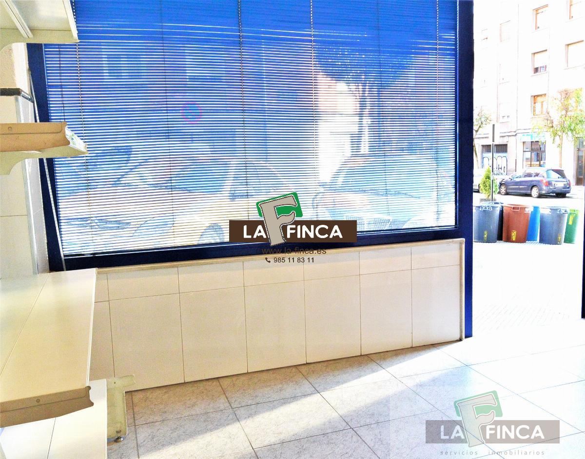 For sale of commercial in Oviedo