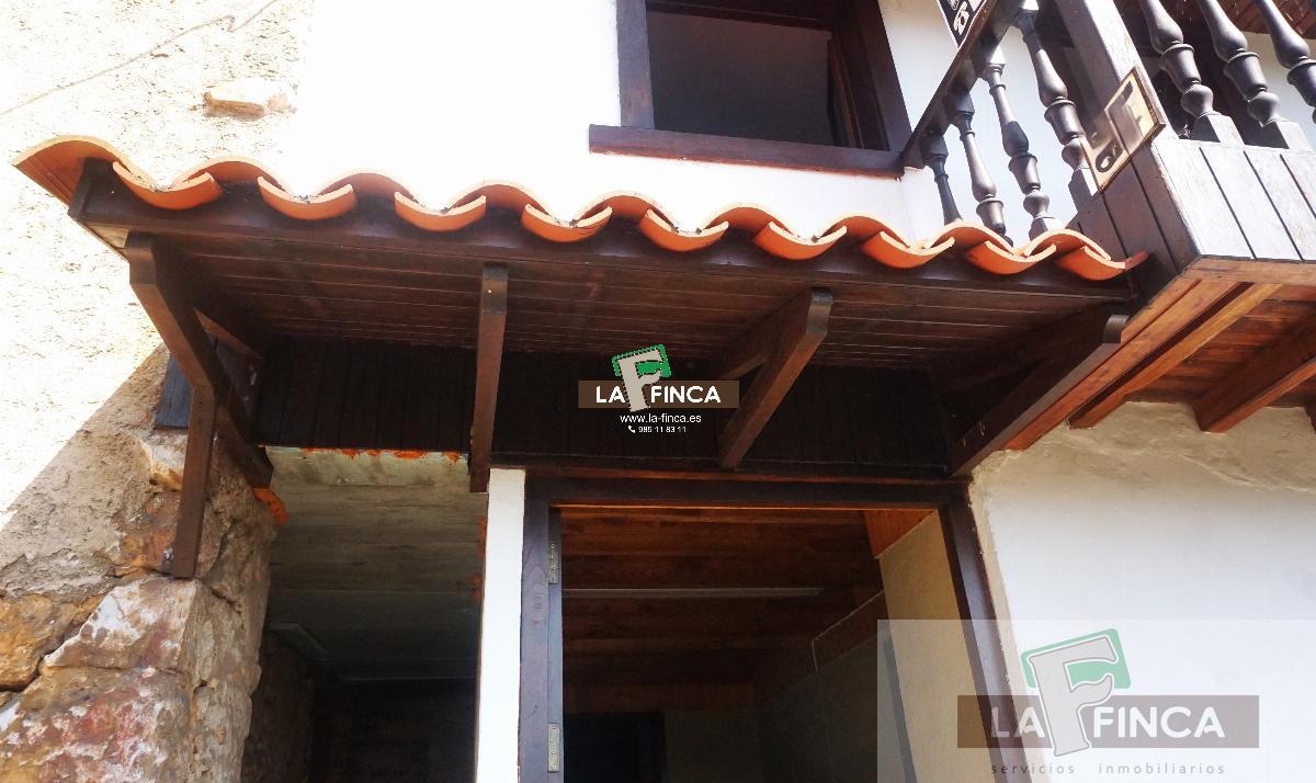 For sale of house in Oviedo