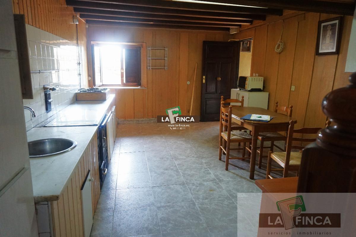 For sale of house in Oviedo