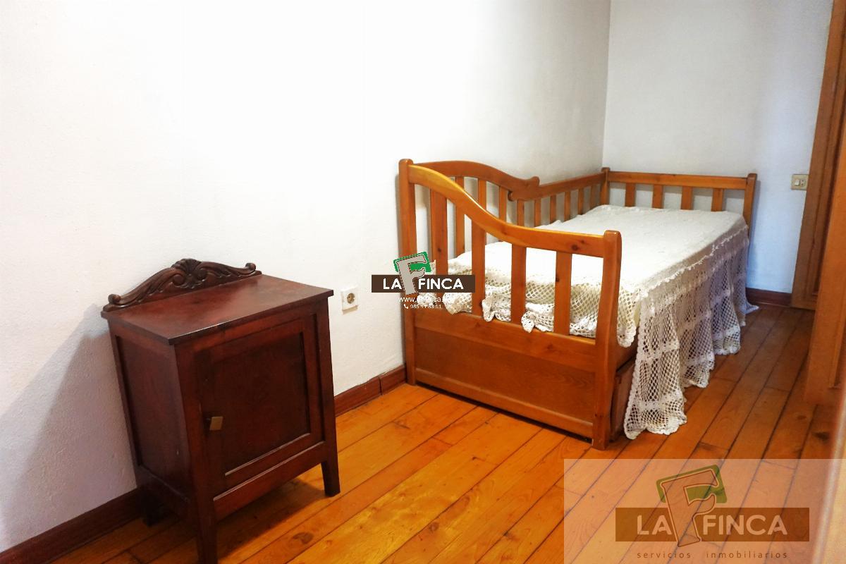 For sale of house in Oviedo