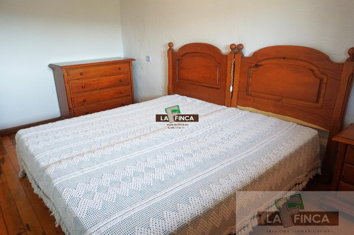 For sale of house in Oviedo