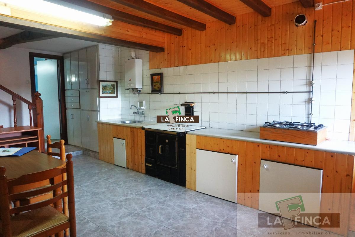 For sale of house in Oviedo