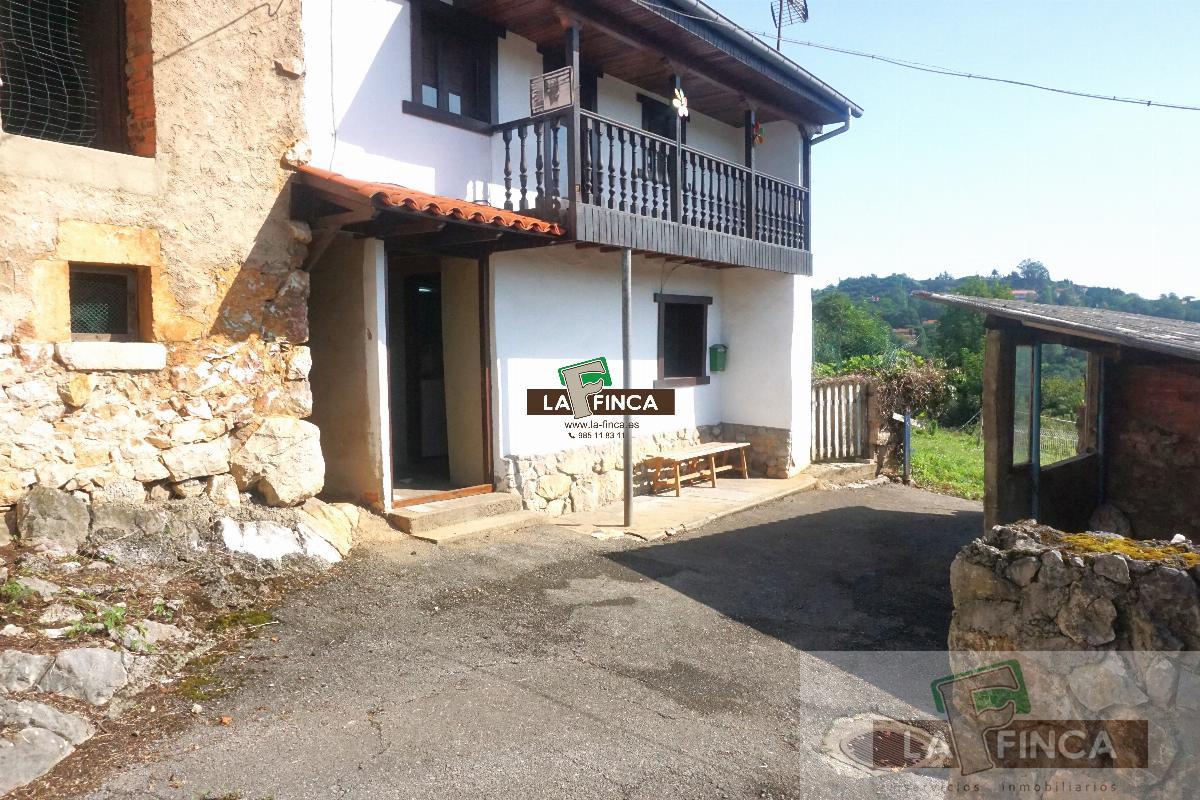 For sale of house in Oviedo