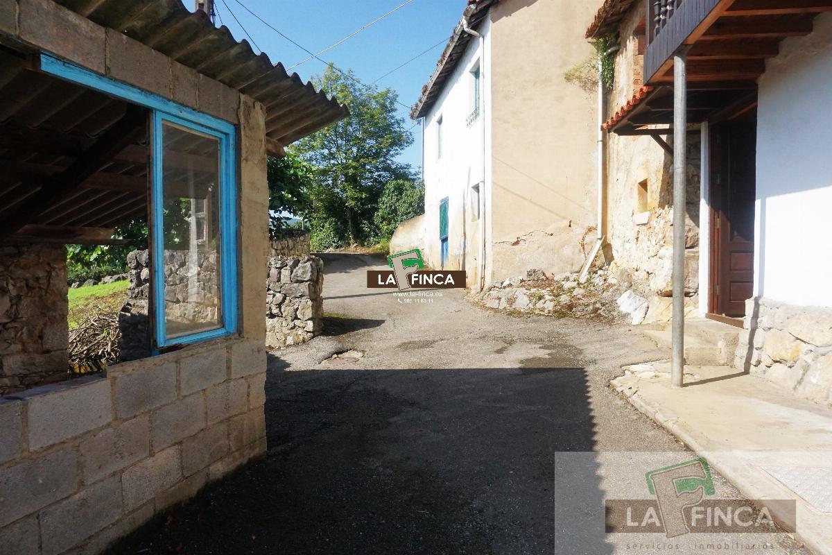 For sale of house in Oviedo