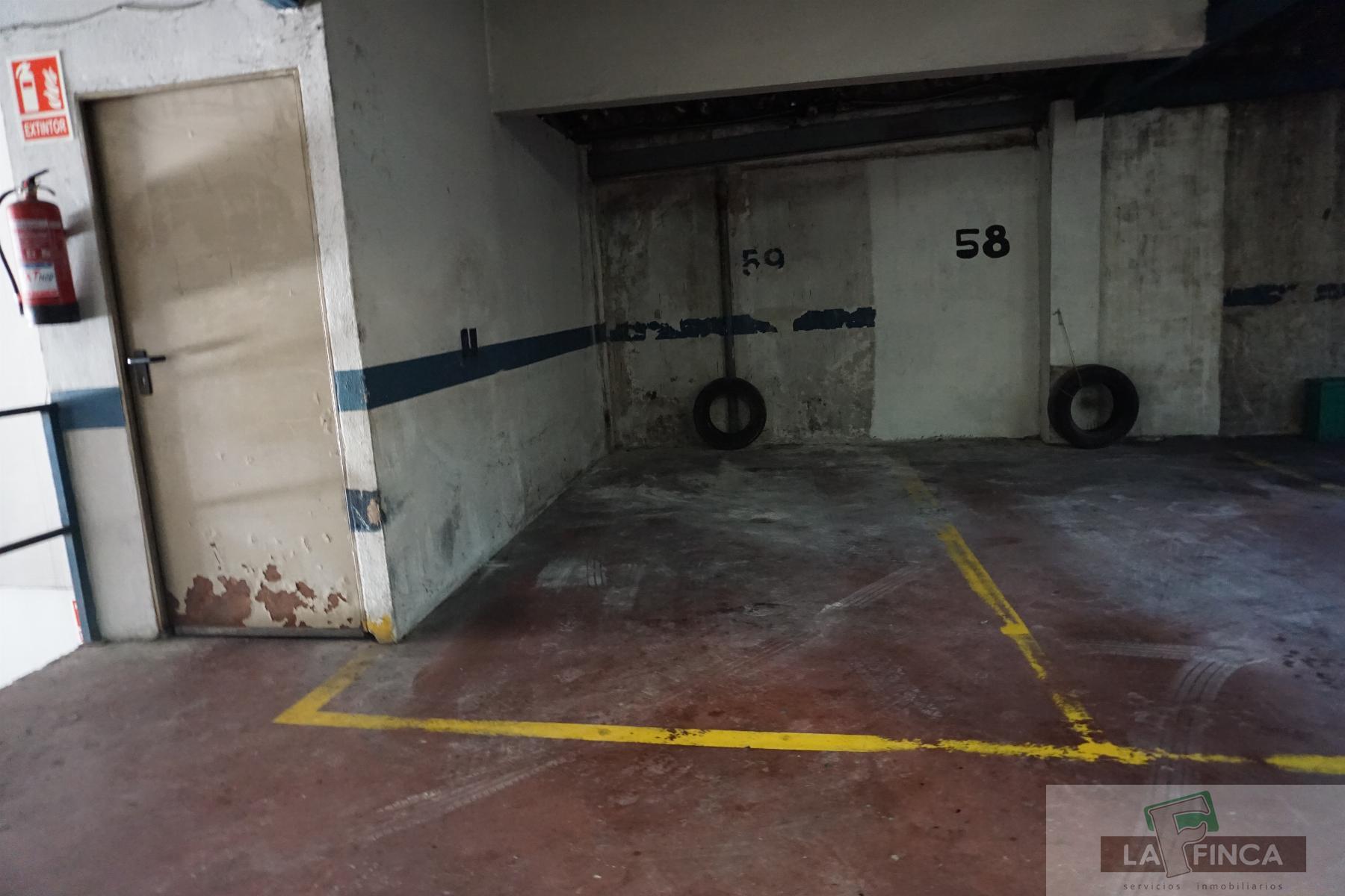For rent of garage in Oviedo