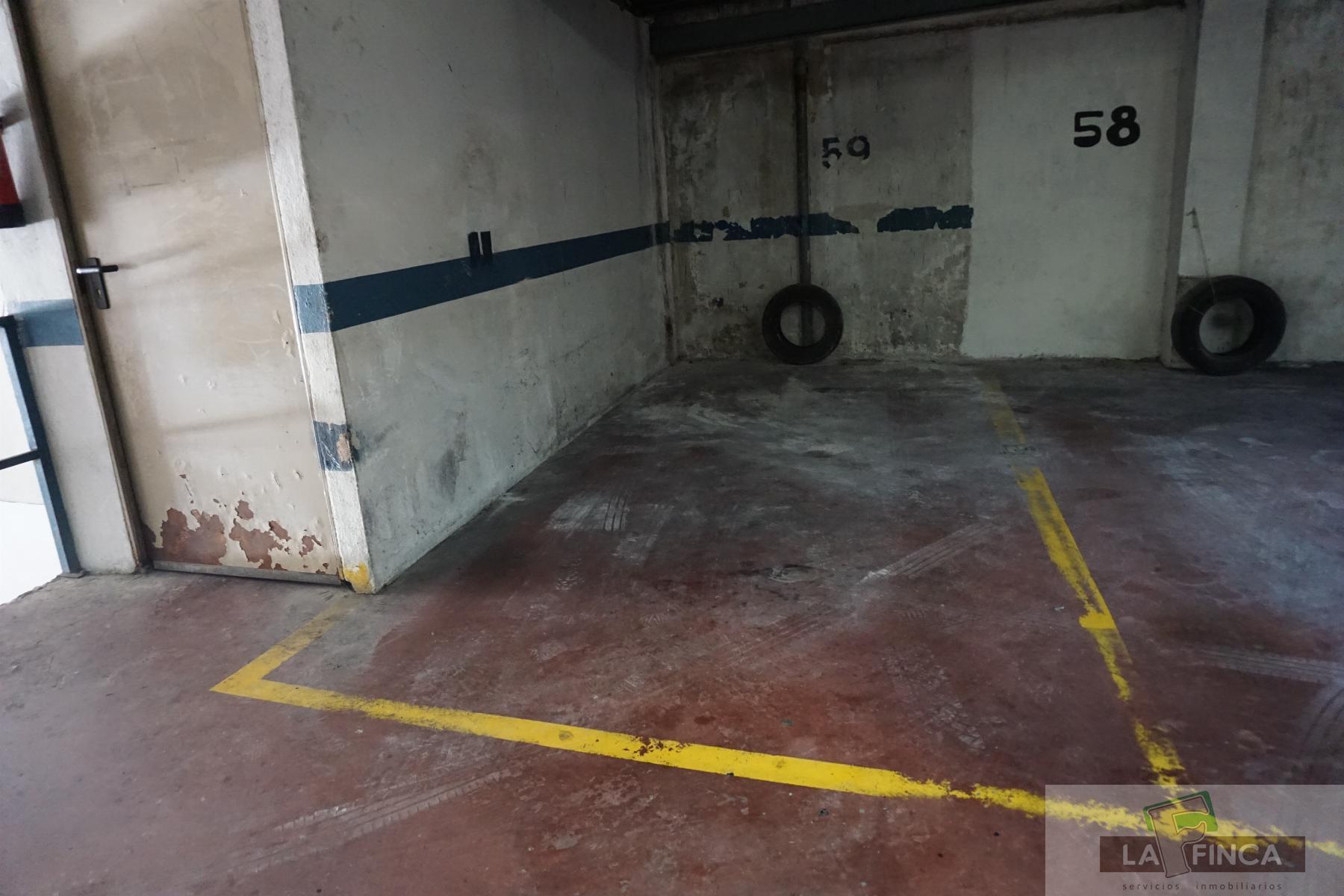 For rent of garage in Oviedo